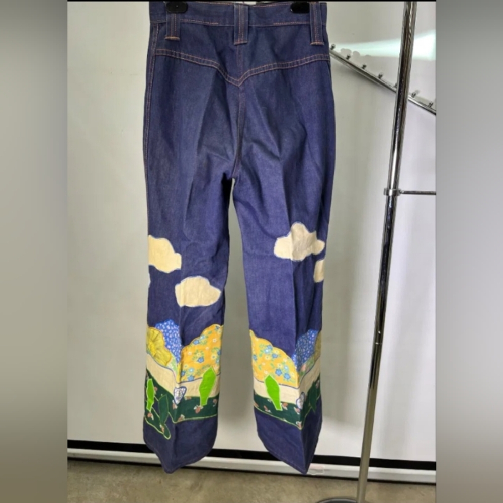 True Vintage 70s bell bottom jeans with embroidery and patches - Picture 3 of 12